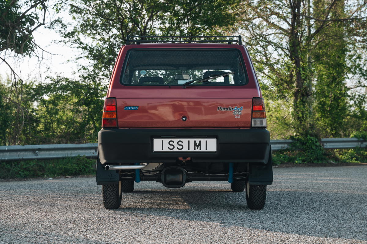 Already imported to the States, this 1987 Fiat Panda 4x4 Sisley Edition  looks like it needs nothing for year-round enjoyment