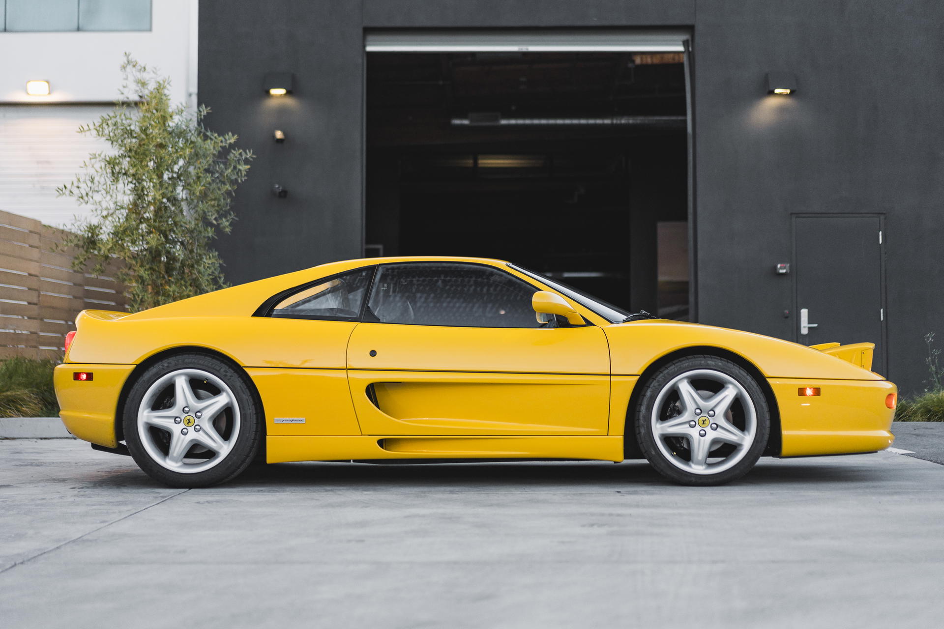 timestamped-1713240527294-1997%20Ferrari%20355%20Yellow_000005.jpg