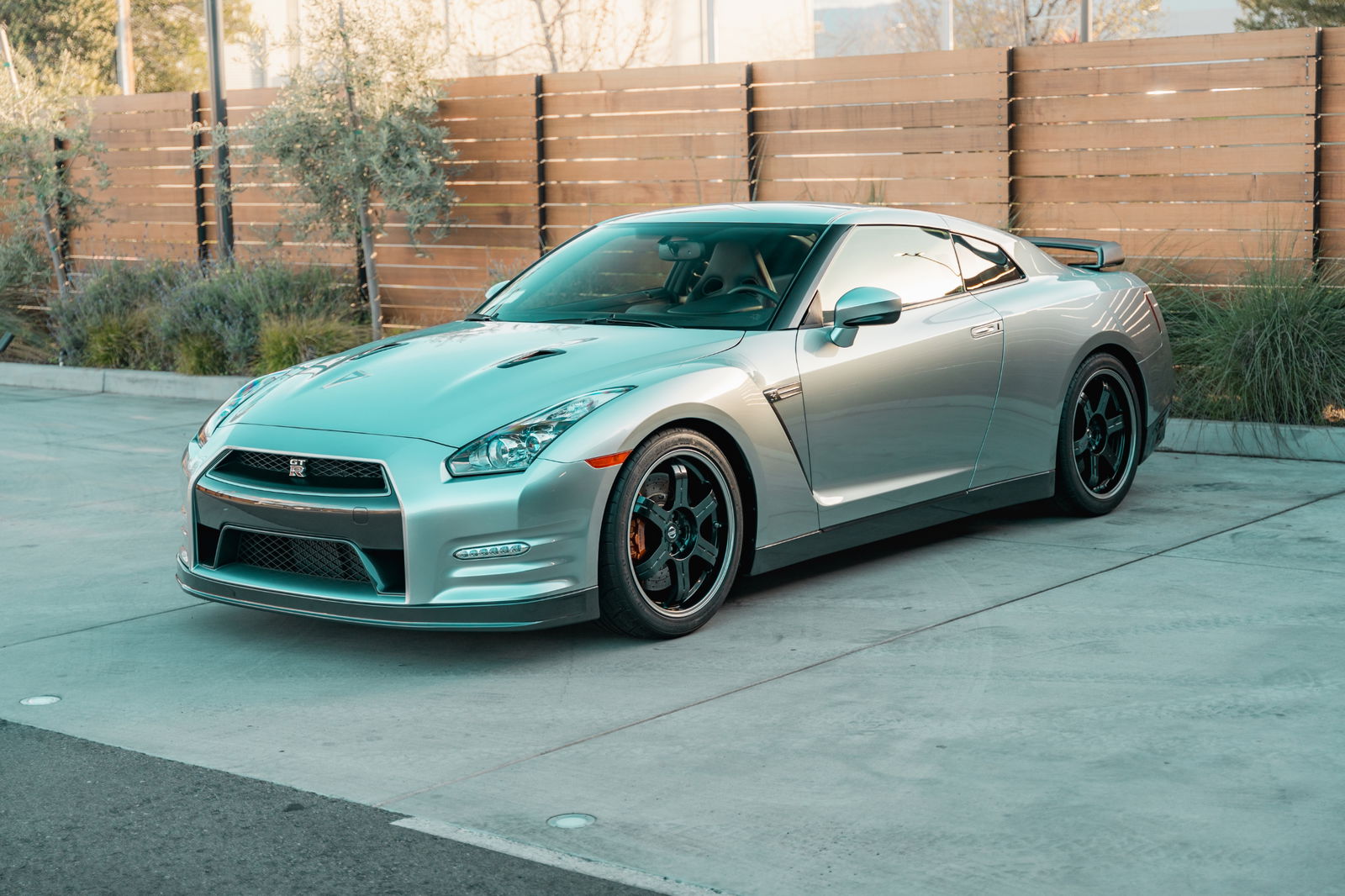 【限定504台】GT SPIRIT NISSAN GT-R (R35) グリーン 限定504台】GT SPIRIT NISSAN GT-R (R35) グリーン