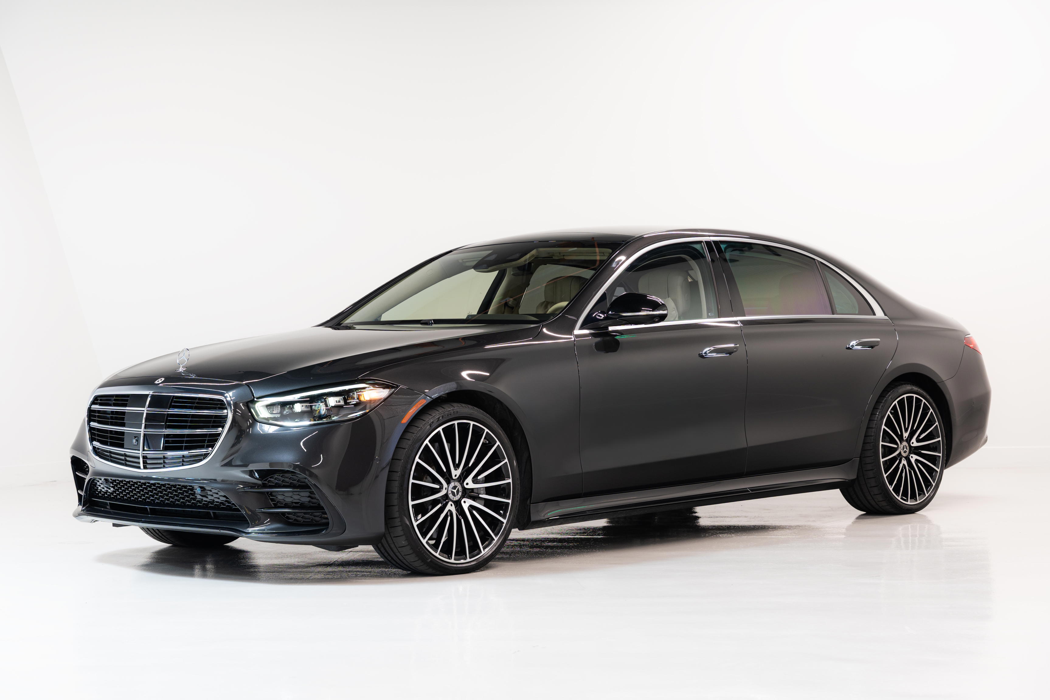 https://issimi-vehicles-cdn.b-cdn.net/publicamlvehiclemanagement/VehicleDetails/720/timestamped-1750306588323-1-Mercedes-Benz-S-580-4MATIC-146463.jpeg
